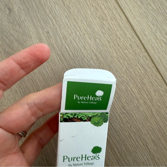 PureHeals Centella 80 Eye Cream - Picture 4 of 5